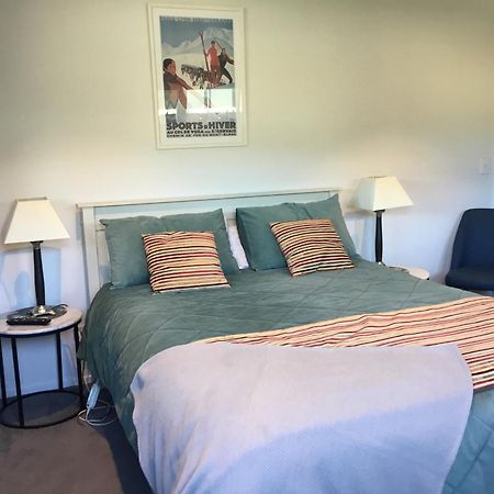 Cozy Stylish Studio Entry Off Northburn Road Wanaka Buitenkant foto