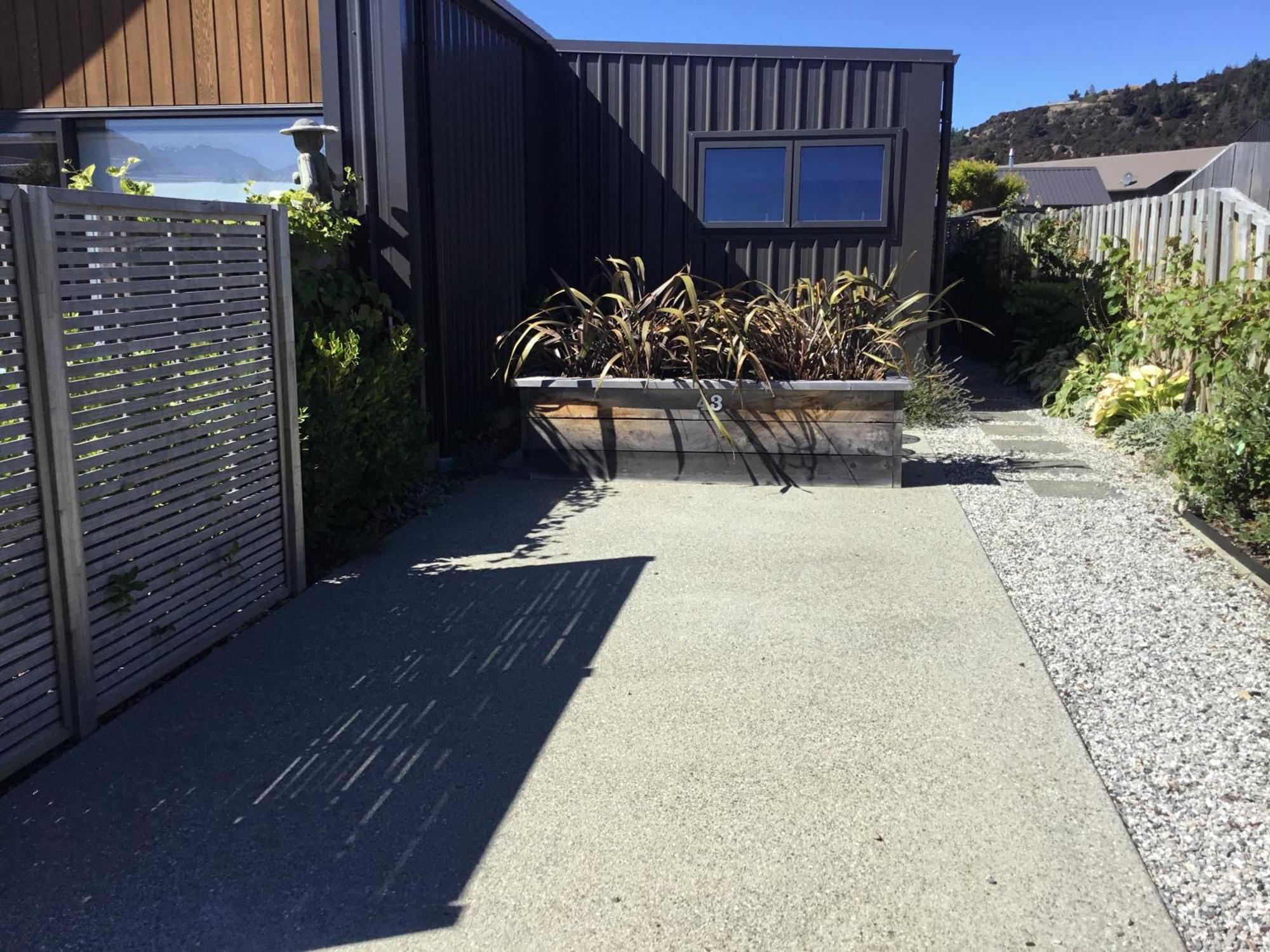 Cozy Stylish Studio Entry Off Northburn Road Wanaka Buitenkant foto